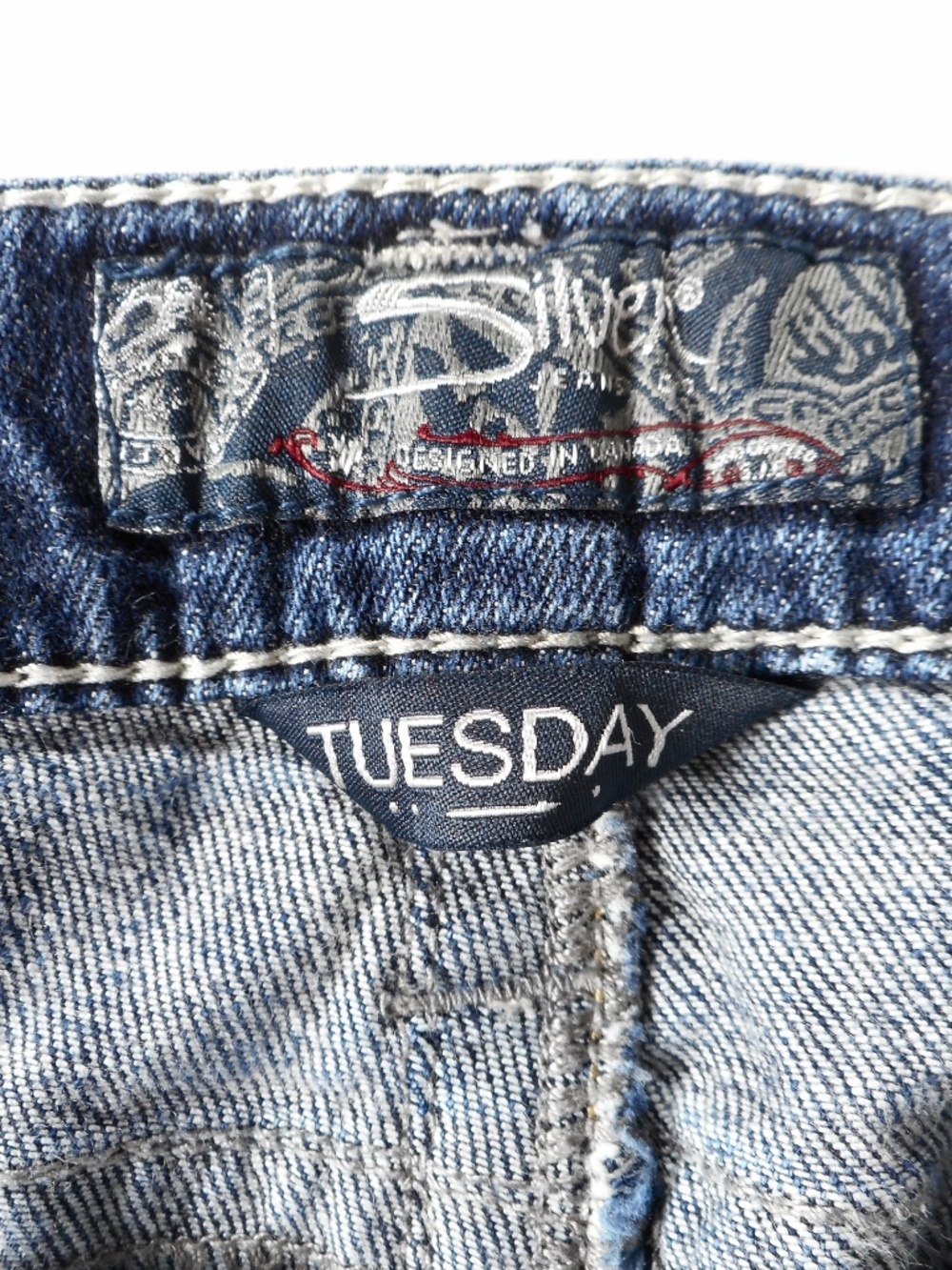 Silver Jeans Tuesday 28 Bootcut Denim Blue Jean Low Rise 28x30 5-Pocket Tab - Picture 9 of 16